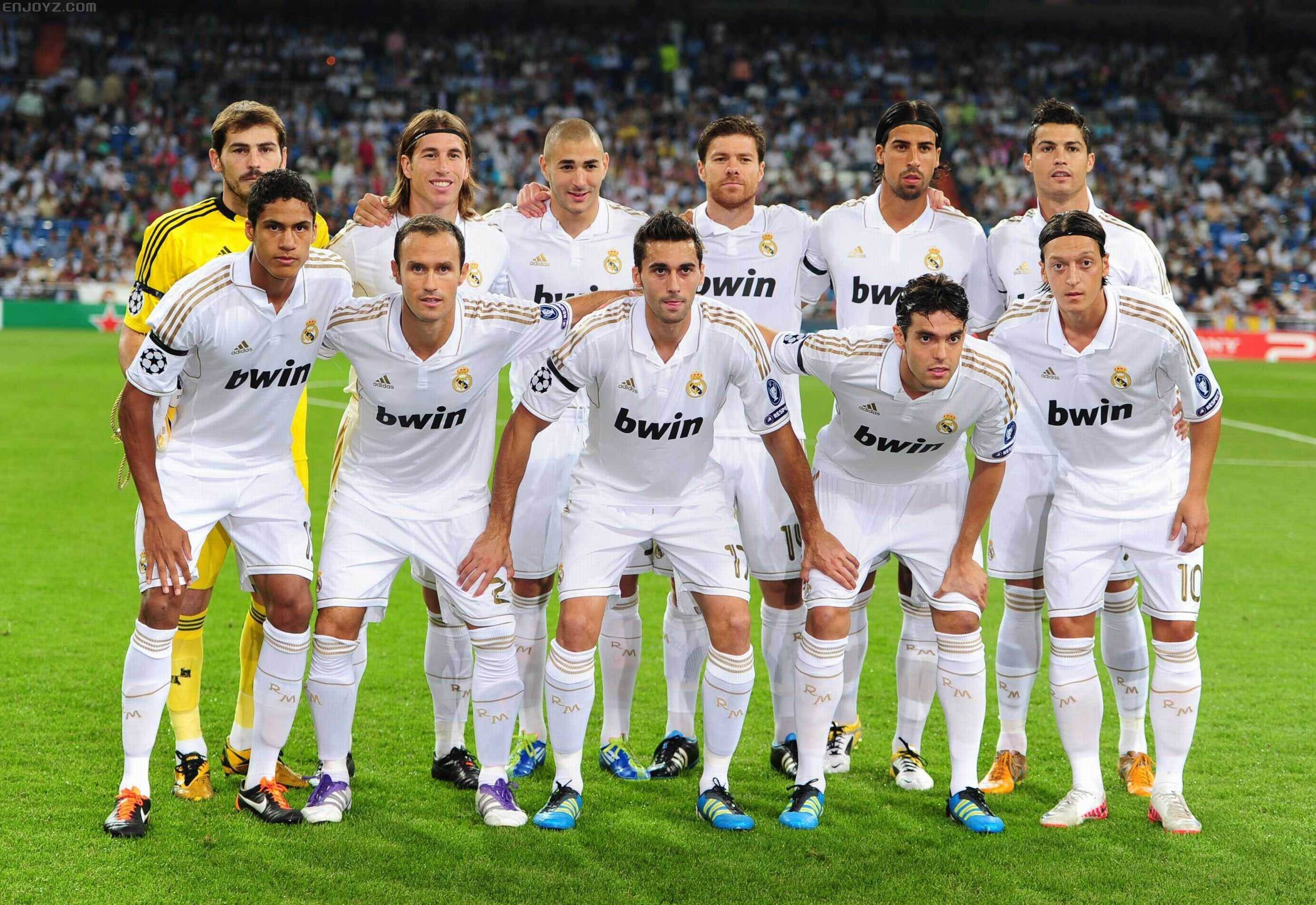 话题｜萨拉赫无缘欧冠名单 离开利物浦倒计时？