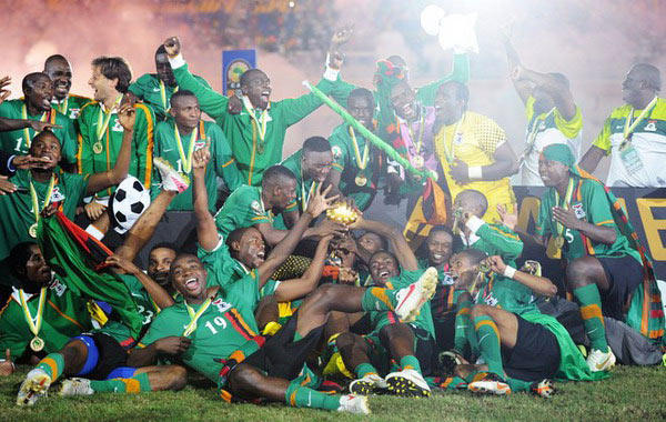 跟队记者：尤文仍在重点关注迈尼昂，球员的续约谈判陷入停滞