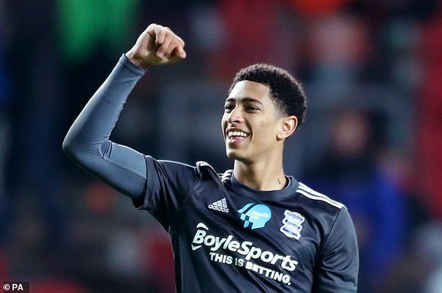 T1击败IG挺进瑞士轮#2025全球总决赛 #IG #T1