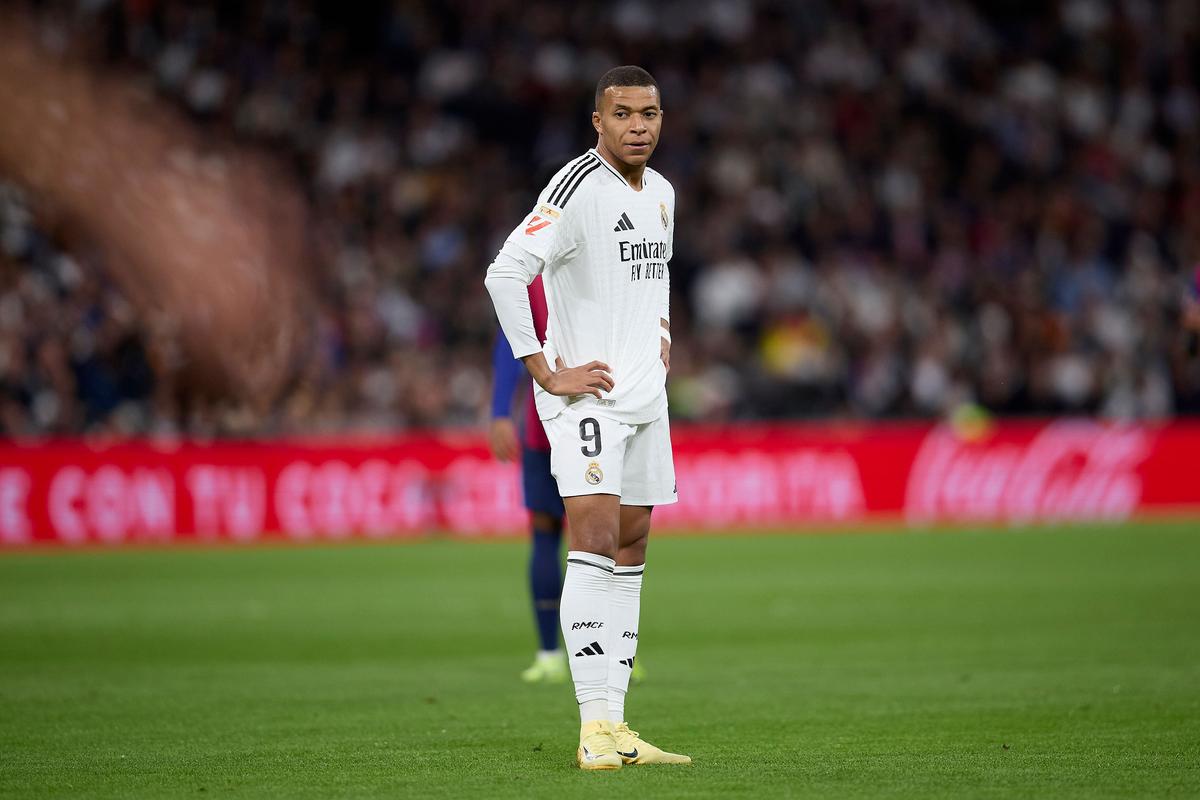 凯文-麦卡利斯特：当然想参加世界杯，阿根廷右后卫竞争很激烈