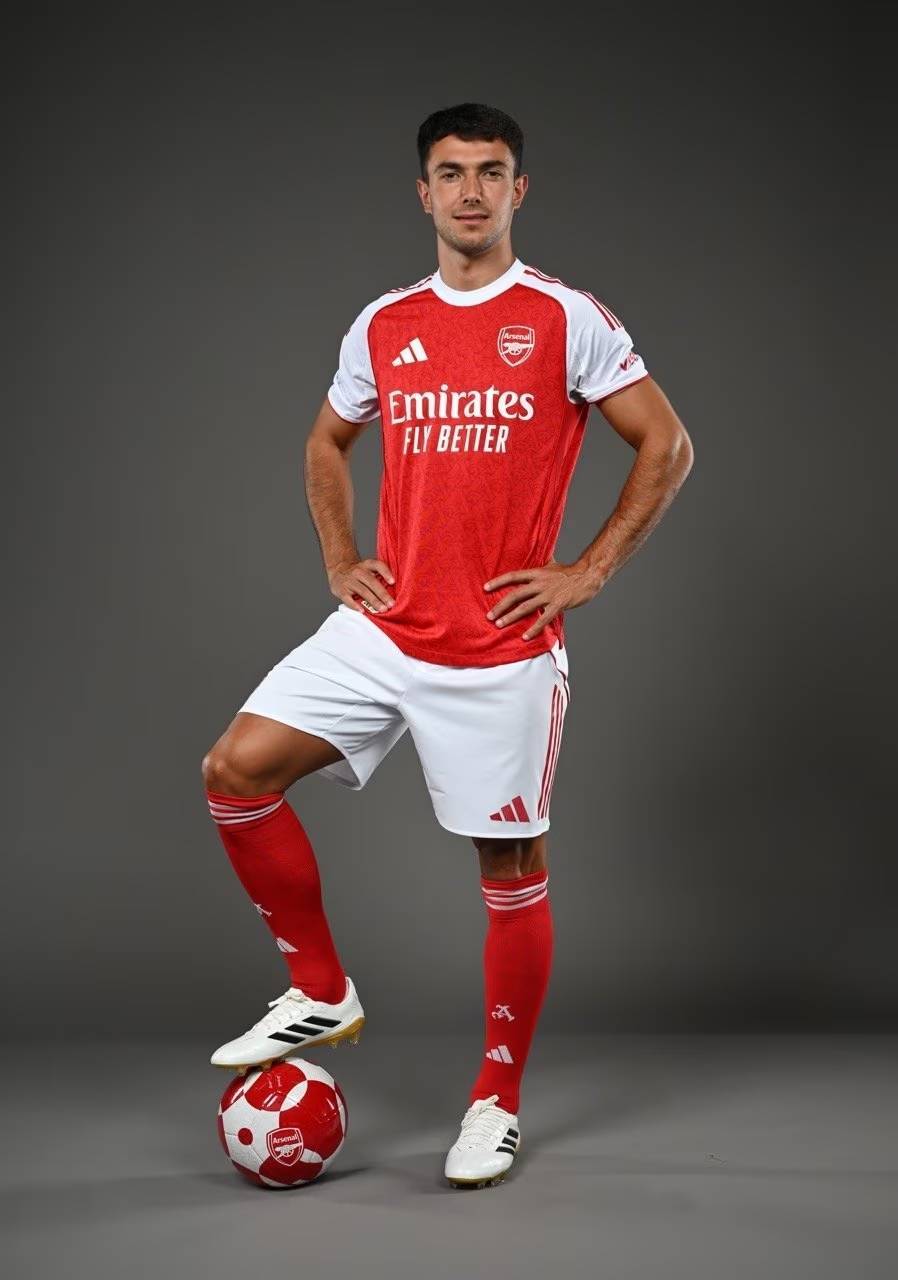 官方：由于场地积水严重，布莱克本vs谢周三比赛腰斩