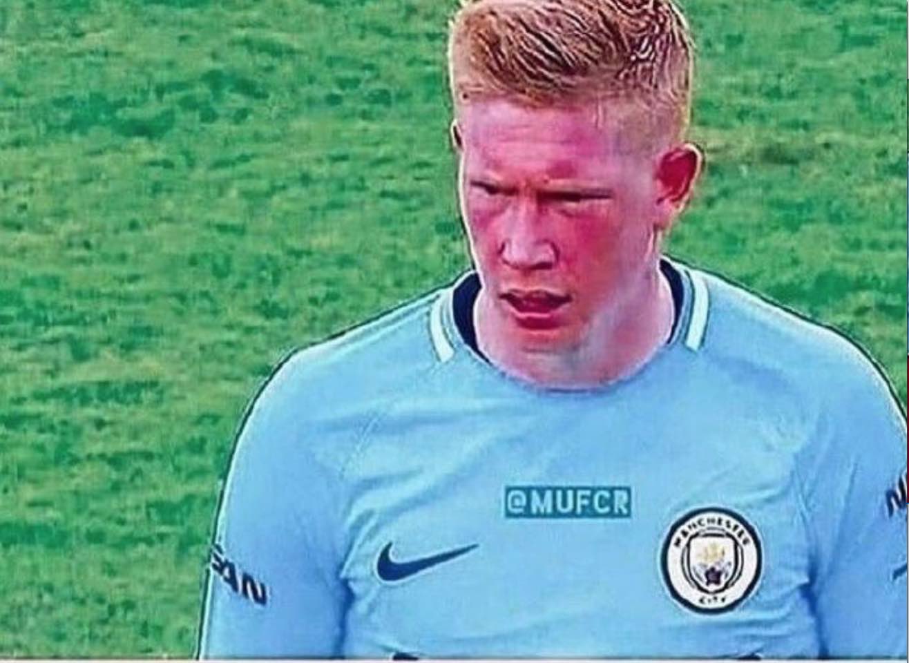 罗体：那不勒斯暂停引进左边锋，搁置了对斯特林和格10的联系