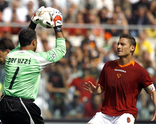 赫斯基：全世界都缺传统中锋，很难找到英格兰下一个“9号”