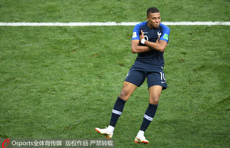 7连胜！随着维拉2-1绝杀阿森纳，英超最新积分榜出炉：曼城跌第3