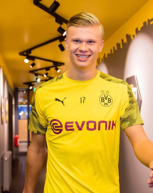 伦敦晚旗报：阿利松回归训练，将在对阵森林的比赛中复出（伦敦晚旗报：阿利松重返训练，预计战森林复出）