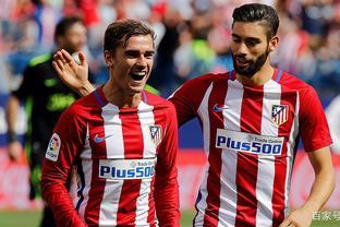 被抢爆了！文班亚马17中7拿到18分6板1助1断2帽 正负值-18（篮板受制！文班亚马17投7中拿18分6篮板1助攻1抢断2盖帽 正负值-18）