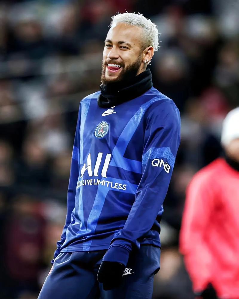 三分11中10生涯新高！穆雷25中19得到52分6板4助