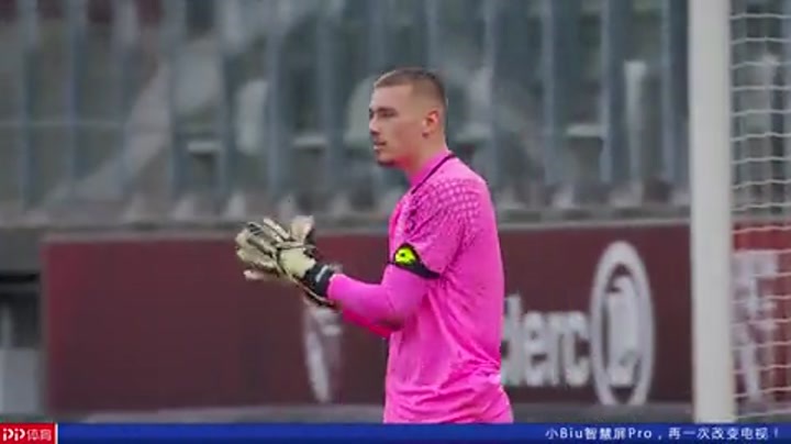 阿莫林：还没对卡塞米罗续约做决定，冬窗有合适人选才会引援（阿莫林：卡塞米罗续约未定，冬窗仅在有合适目标时引援）